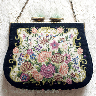 （画像用） アンティークバッグ 天然石と花刺繍プチポアン