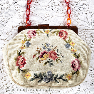 （画像用） ヴィンテージバッグ花刺繍 プチポアン　セルロイド製