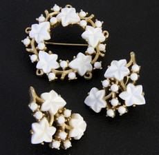 （画像用） Trifari　トリファリ アイビーの葉リース