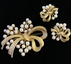 （画像用） ヴィンテージアクセサリー トリファリTrifariセット