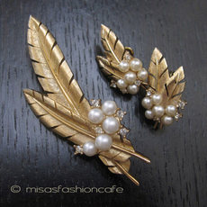 （画像用） クラウントリファリ Trifari 羽　セット