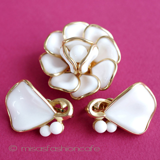 （画像用） ＴＲＩＦＡＲＩ　トリファリ ミルクガラス花セット