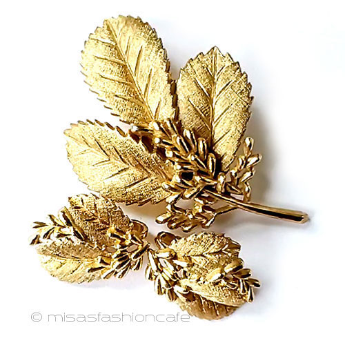 （画像用） Trifari　 トリファリ 金ヒイラギ　 セット