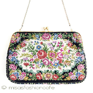 （画像用） ビンテージ　バッグ 総刺繍お花プチポアン