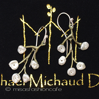 （画像用） 真珠　カスミソウのお花 ピアス　または　クリップ