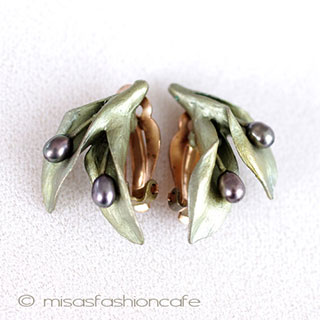 （画像用） Michaud イヤリング 真珠の花