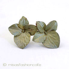 （画像用） Michaud イヤリング 　紫陽花 あじさい