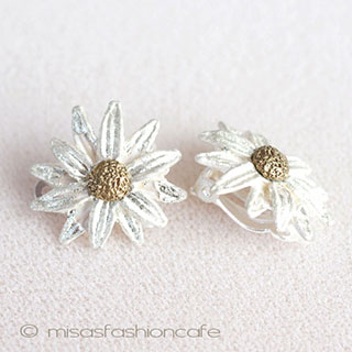 （画像用） Michaud イヤリング デイジーの花　再販
