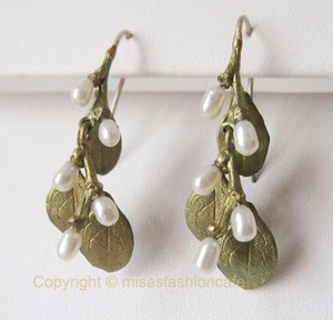 （画像用） Michaud ピアス アイリッシュ（真珠）