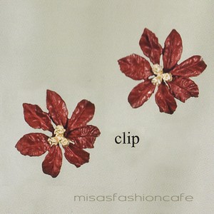 （画像用） マイケルミショー イヤリング ポインセチア