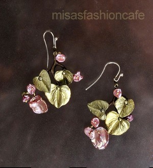 （画像用） Michaud ピアス 真珠・ケシパールのつぼみ