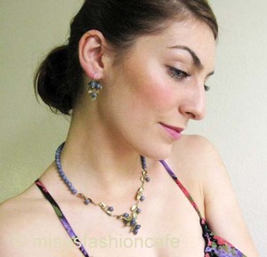 （画像用） マイケルミショー ピアス ブルーベリー