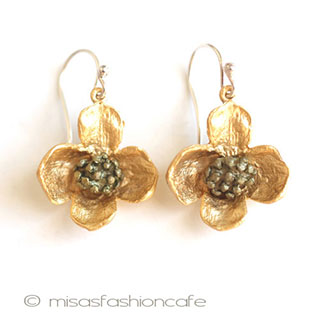 （画像用） ピアス　または　クリップ 24Kgpハナミズキ再販