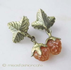 （画像用） マイケルミショー ピアス 　苺　ストロベリー