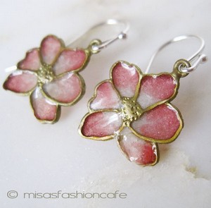 （画像用） マイケルミショー ピアス 　モクレン・マグノリア