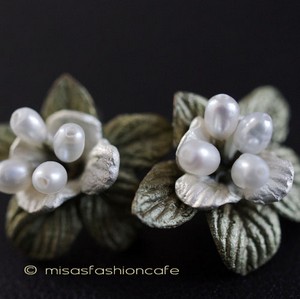 （画像用） マイケルミショー　ピアス 真珠 小花ブーケ 再販！