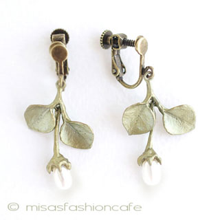 （画像用） マイケルミショー真珠の花 ピアス　または　クリップ