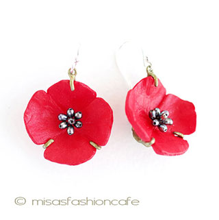 （画像用） マイケルミショー　ピアス 　真珠・ポピー