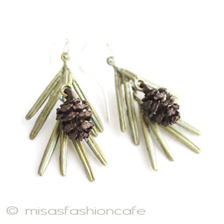 （画像用） マイケルミショー松ぼっくり クリップ・ピアス　 再販！