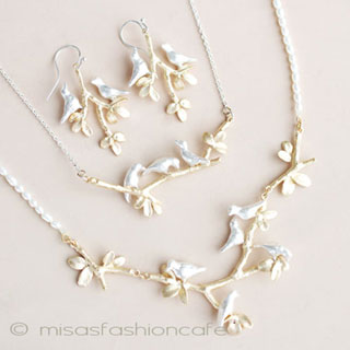 （画像用） マイケルミショー再販 鳥　ピアスorイヤリング