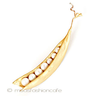 （画像用） マイケルミショーブローチ ７真珠のえんどう豆24金