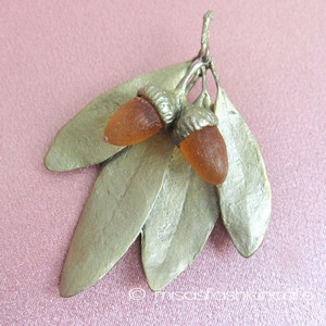 （画像用） マイケルミショー ブローチ 樫の木 どんぐり