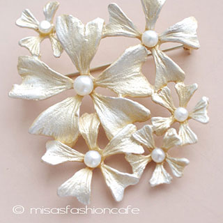 （画像用） Michaud ブローチ 真珠goldフラワー