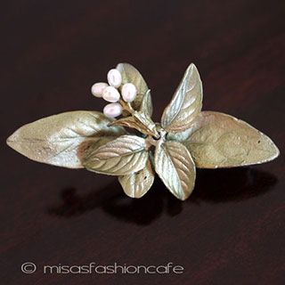 （画像用） Michaudブローチ　再販！ 真珠　ハーブ：バジル