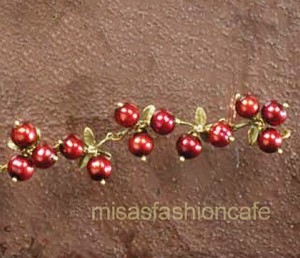 （画像用） マイケルミショー ブレスレット 真珠のクランベリー