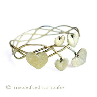 （画像用） マイケル ミショー ハートの葉　バングル