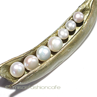 （画像用） マイケルミショー ブローチ ７真珠のさやえんどう豆