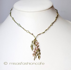 （画像用） Michaud ネックレス　新着 　真珠　藤の花