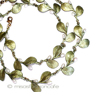 （画像用） マイケルミショー ネックレス 真珠と葉ボタニカル