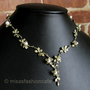 （画像用） Michaud ネックレス Quinceフラワー