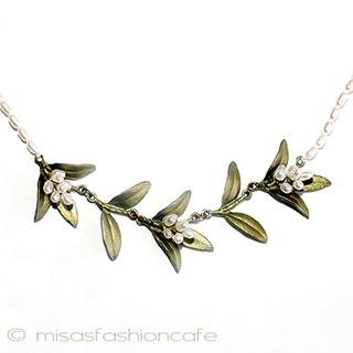 （画像用） マイケルミショー 再販！ 真珠の花　ネックレス