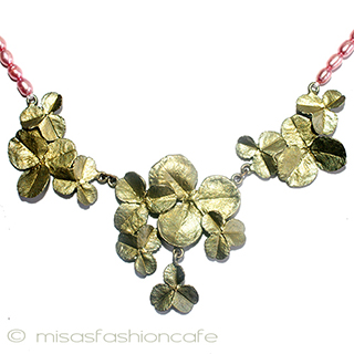 （画像用） マイケルミショー 真珠のクローバー