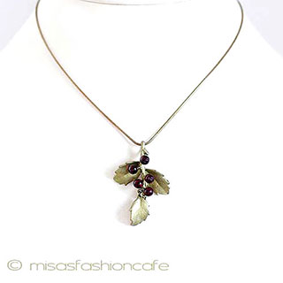 （画像用） マイケルミショー　ネックレス 天然石ガーネットのヒイラギ