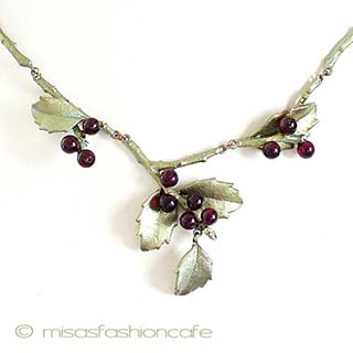 （画像用） Michaudネックレス　再販 天然ガーネットのヒイラギ