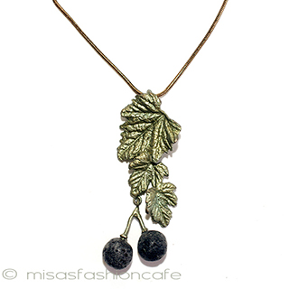 （画像用） マイケルミショーネックレス 天然石　カシスの実