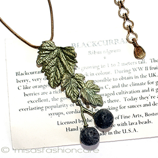 （画像用） マイケルミショーネックレス 天然石　カシスの実