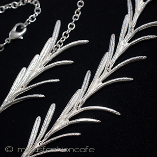 （画像用） マイケルミショー　ハーブ ローズマリーネックレス