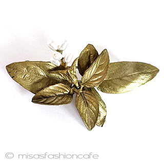 （画像用） マイケルミショー　ブローチ 真珠　ハーブ：バジル