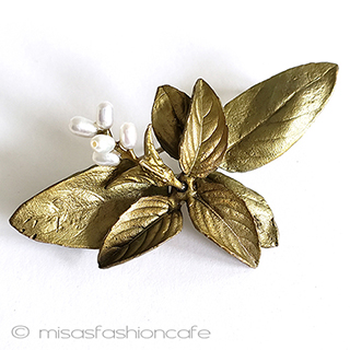 （画像用） マイケルミショー　ブローチ 真珠　ハーブ：バジル