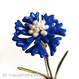 （画像用） 真珠　ブルーのお花 ボタニカルブローチ