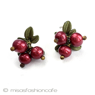 （画像用） 真珠ベリー　ピアス パールのクランベリー