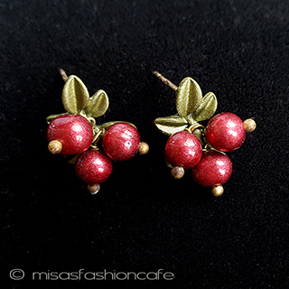 （画像用） 真珠ベリー　ピアス パールのクランベリー