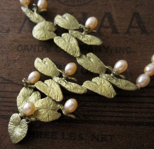 （画像用） マイケルミショー ネックレス 真珠・睡蓮の花