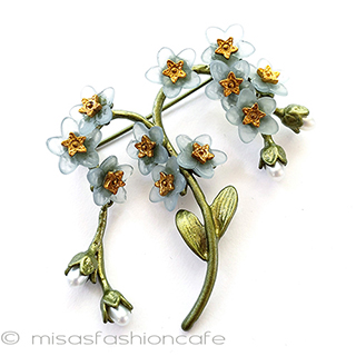 （画像用） 真珠　忘れな草の花 ボタニカルブローチ