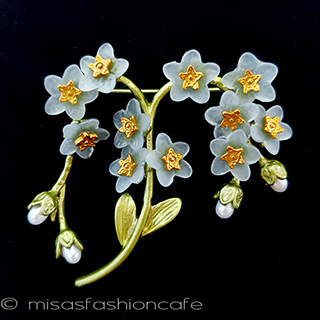 （画像用） 真珠　忘れな草の花 ボタニカルブローチ