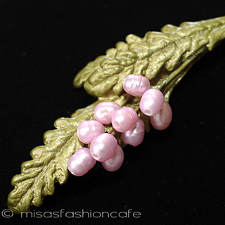 （画像用） ラベンダー真珠のお花 ブローチ２個セット